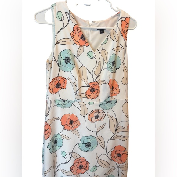 Ann Taylor Dresses & Skirts - Ann Taylor Elegant White dress